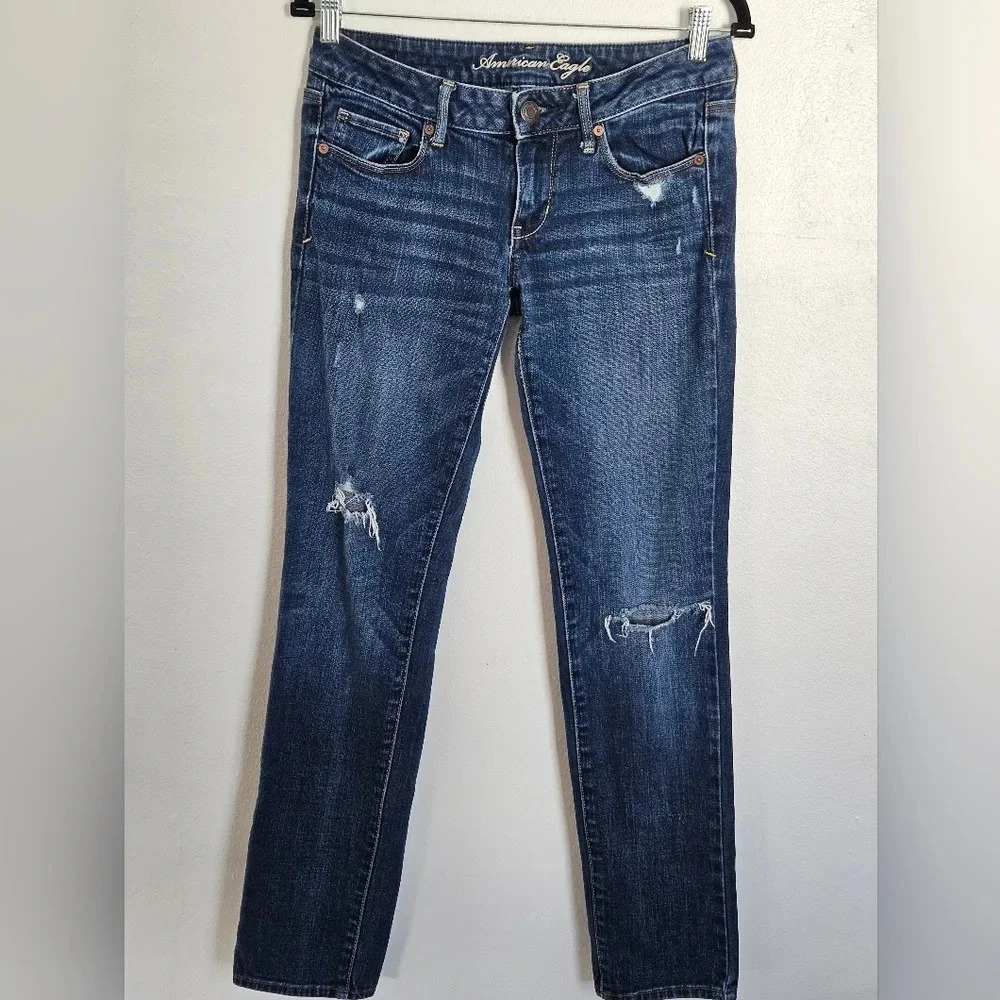 American Eagle Outfitters Women's Skinny‎ Jeans Dark Wash Distressed Size 6